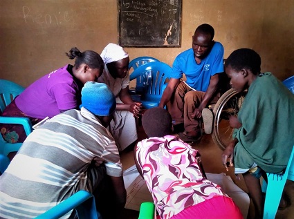 Discussion on how to make a record book according to their knowledge